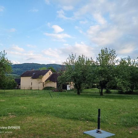 La Clematite D'Olt Apartment Saint-Côme-dʼOlt Екстериор снимка