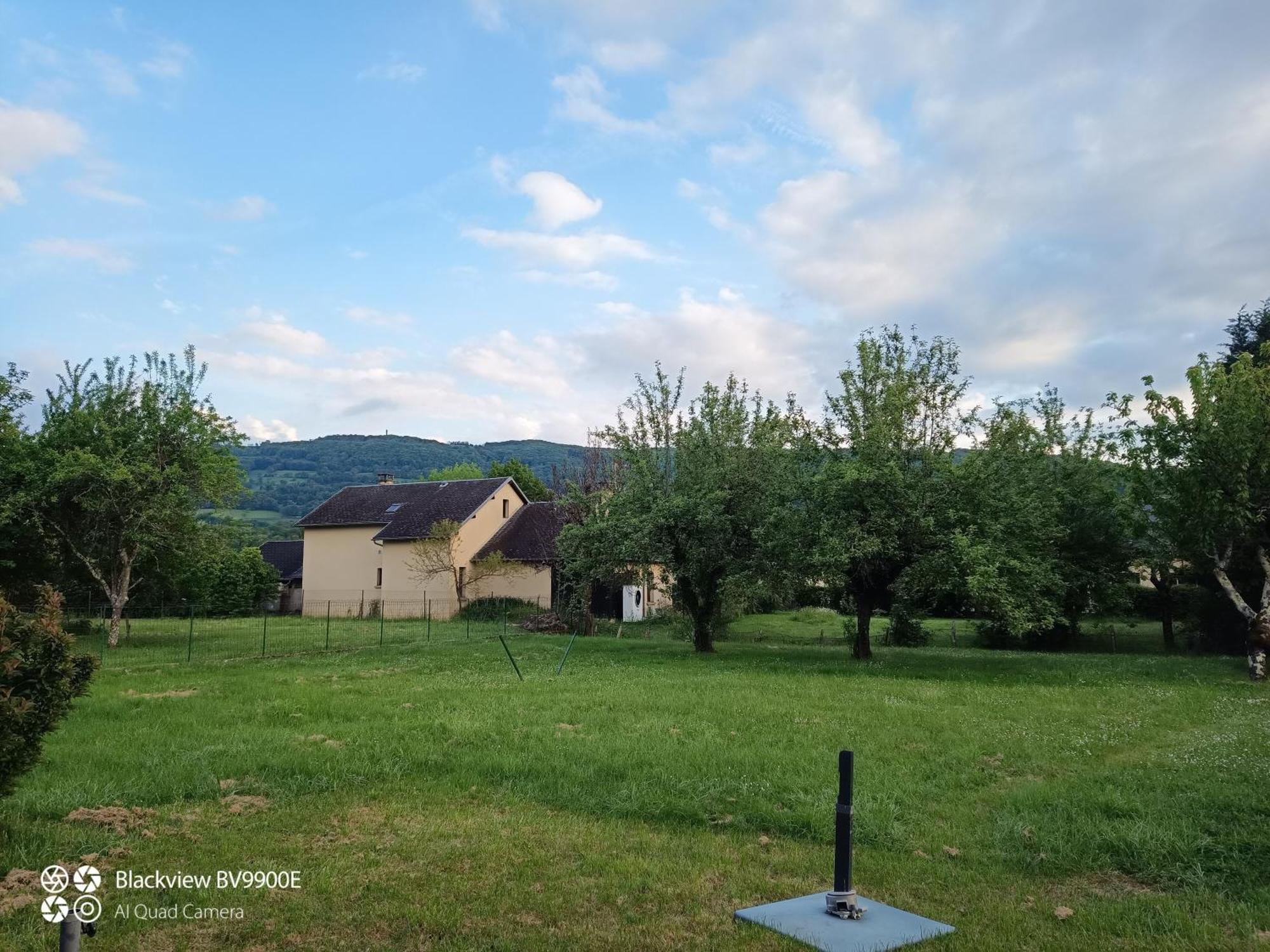 La Clematite D'Olt Apartment Saint-Côme-dʼOlt Екстериор снимка